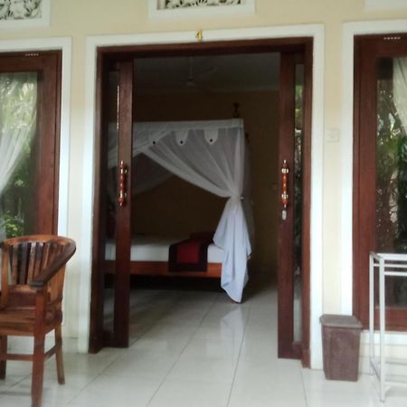 Pondok Aldi Hostel Amed Extérieur photo