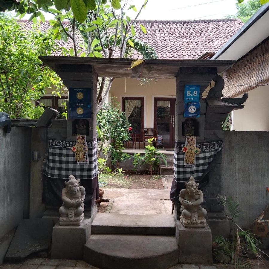 Pondok Aldi Hostel Amed Extérieur photo
