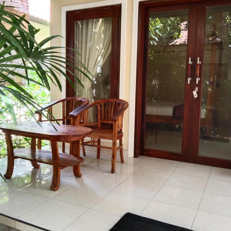 Pondok Aldi Hostel Amed Extérieur photo