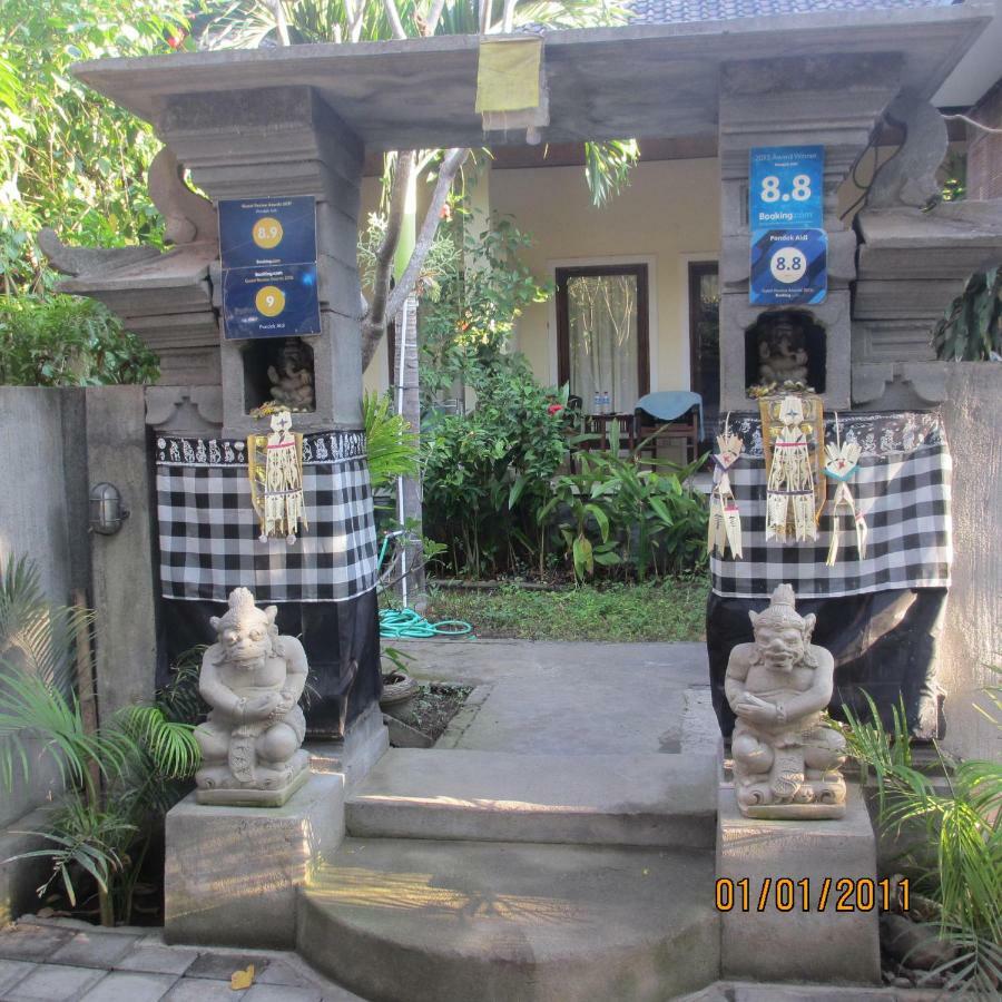 Pondok Aldi Hostel Amed Extérieur photo