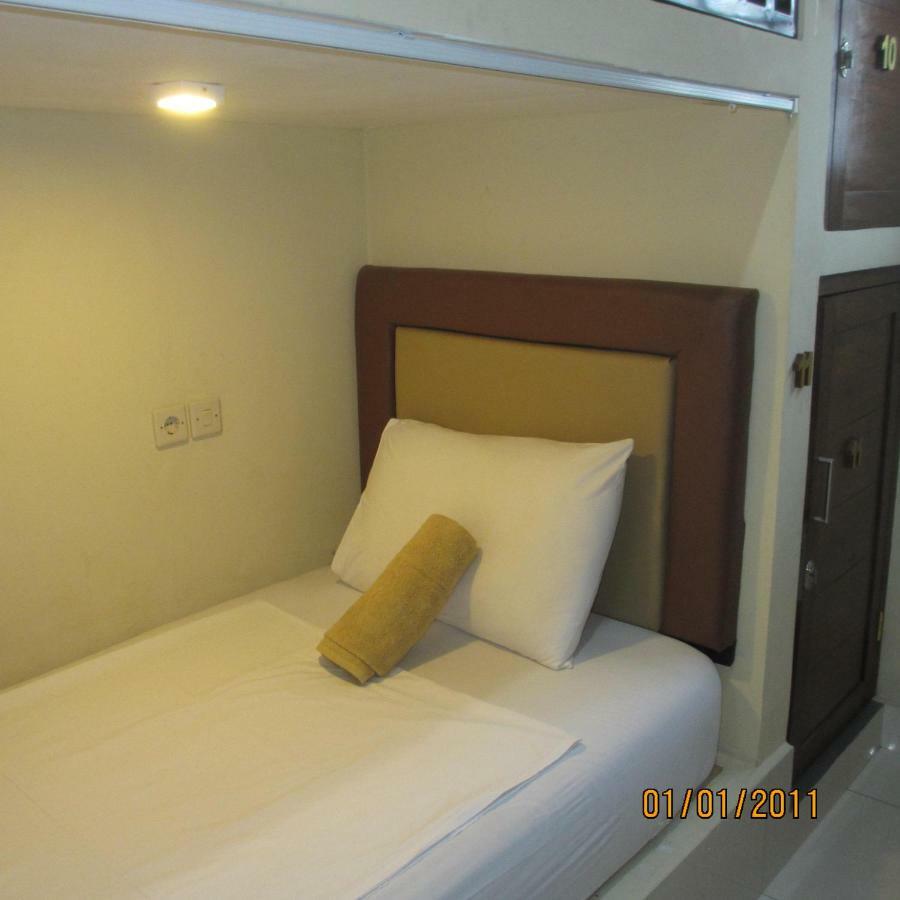 Pondok Aldi Hostel Amed Extérieur photo