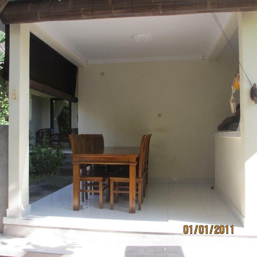 Pondok Aldi Hostel Amed Extérieur photo
