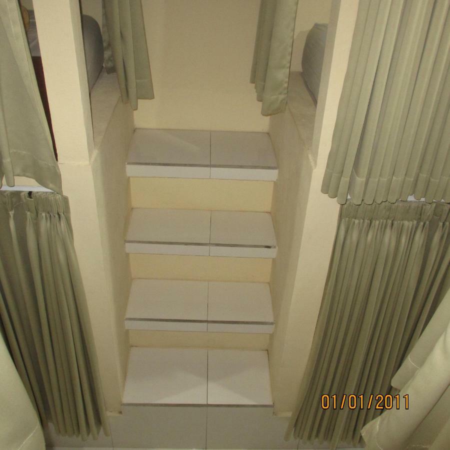 Pondok Aldi Hostel Amed Extérieur photo